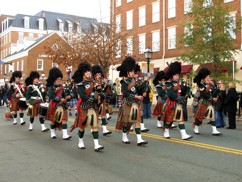 –   –  …
    ,  •
Scottish Christmas Parade, Alexandria, Virginia • December 4, 2010