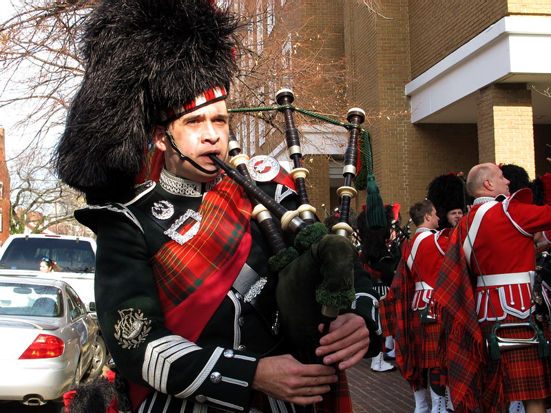  …  –  !
    ,  •
Scottish Christmas Parade, Alexandria, Virginia • December 4, 2010